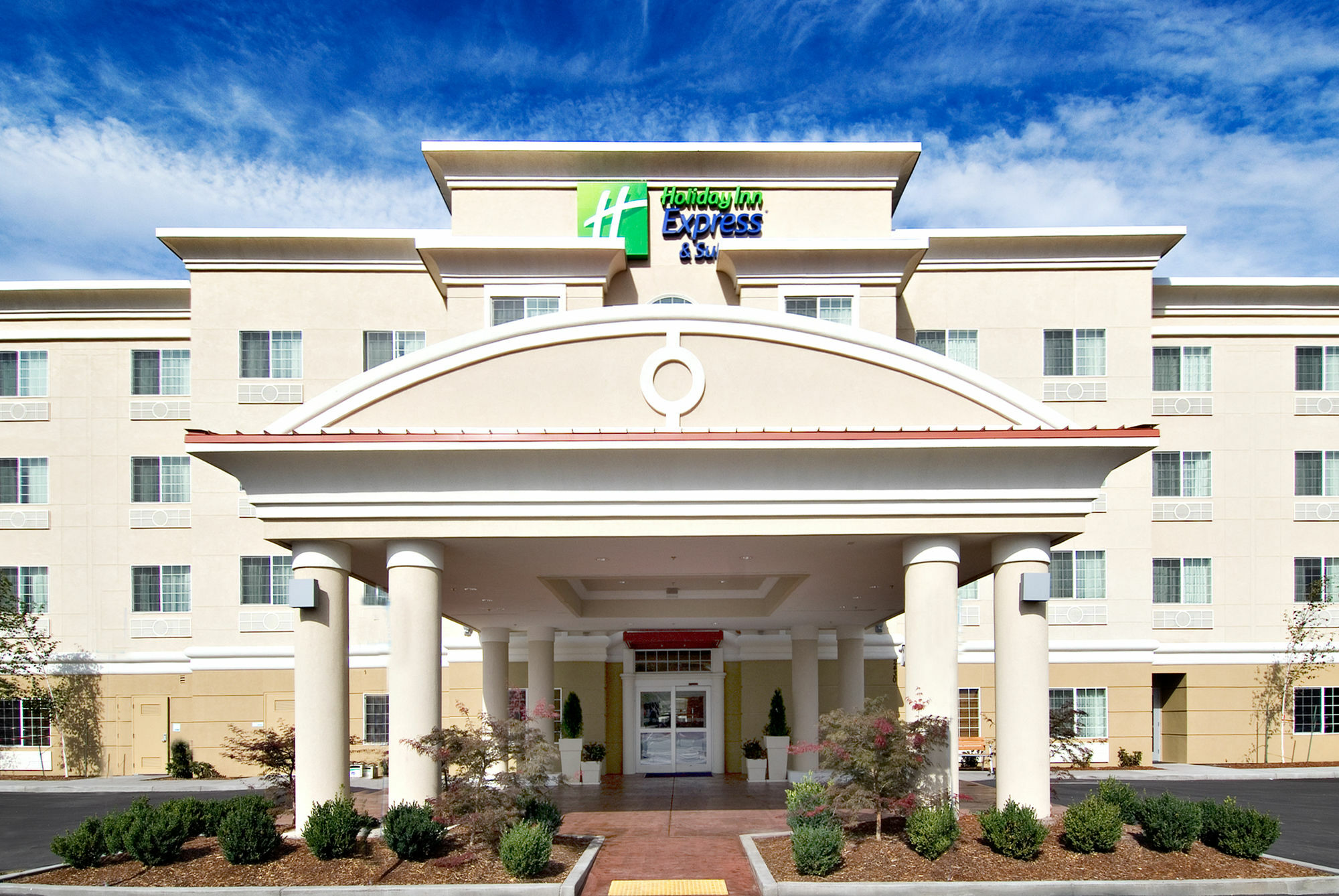 Holiday Inn Express And Suites Klamath Klamath Falls Exterior photo